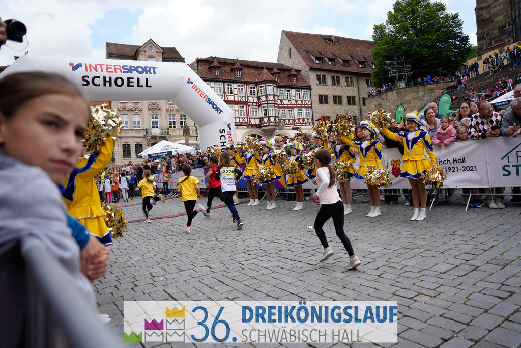 AOK Junior Cup 400m | 3Königslauf 2022 AOK Junior Cup 400m - Realisiert mit Pictrs.com