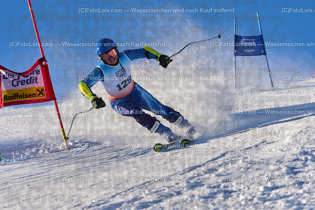 ALP4982_MASTERS-Cup_GS-A Herrn_Hill Jan | (C)FotoLois.com, Alois Spandl. FIS Masters-Cup Wildschönau, Giant Slalom auf der Piste Schatzberg GS, Siegerehrung auf dem Dorfplatz Niederau, Sa 13. Januar 2024.