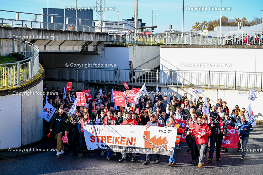 Engel_ Schwertberg_ Streik_ Metaller_ 16.11.2023-23 | 16.11.2023, Schwertberg, AUT, Engel im Bild Engel, Streik, Metaller


