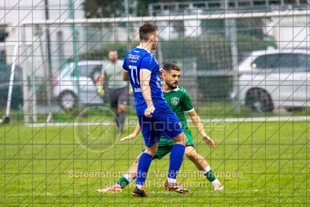 20251116_153754_1046 | #,KSG Eislingen (grün) vs. Croatia 2012 Geislingen (blau), Fussball, Kreisliga A3 - Bezirk Neckar/Fils, 13. Spieltag, Saison 2025/2026, Rasensportplatz KSG, Albstraße 69, 73054 Eislingen, 16.11.2025 - 14:30 Uhr,Foto: PhotoPeet-Sportfotografie/Peter Harich