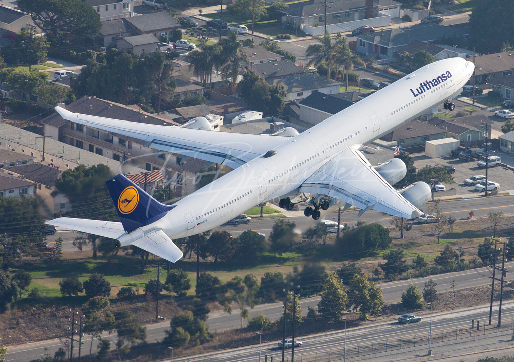 032 | Buy high-quality aviation and travel photography prints by professional photographer Timo Breidenstein. Authentic images, professionally printed, worldwide shipping. - Realisiert mit Pictrs.com