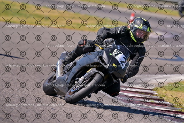 26bt05-0617 | markuskiefer.com - Realisiert mit Pictrs.com