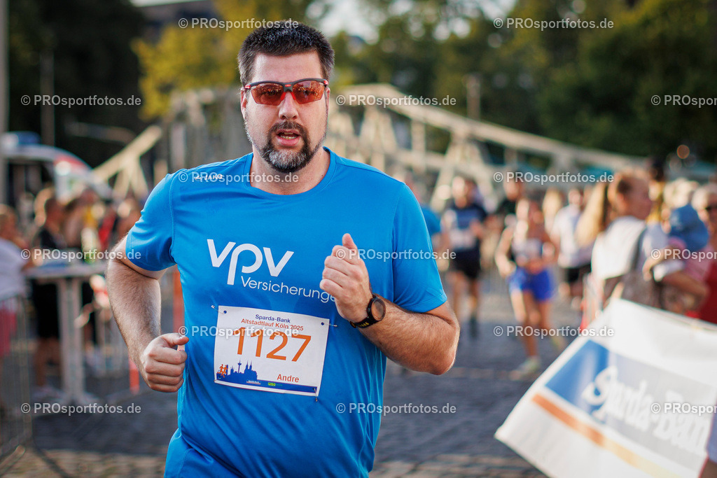 Sparda-Bank Altstadtlauf Köln; Köln, 15.08.2025 | Impressionen vom Sparda-Bank Altstadtlauf Köln am 15.08.2025 in Köln (Nordrhein-Westfalen). 