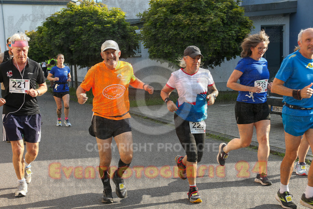 230804_1811_EX1_3778 | Sportfotografie im Rhein-Sieg Kreis, Köln, Bonn, NRW, Rheinland Pfalz, Hessen, etc. Unser Tätigkeitsfeld umfasst den Laufsport vom Volkslauf über den Marathon, Duathlon, Triathon bis zum Ultralauf wie Kölnpfad Ultra oder Schindertrail.