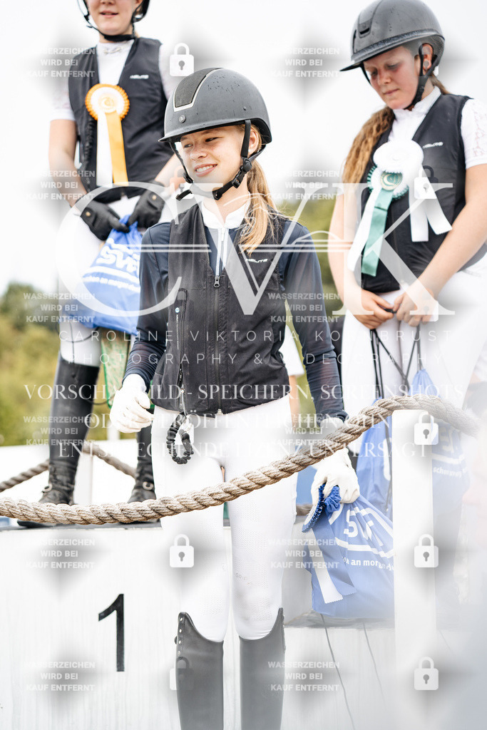 CK705156 | Turnierfotografie Pferdefotografie Trier Rheinland-Pfalz Pferdesport Reitsport Tierfotografie Sportfotografie Pferdevideo Pferdevideografie Equestrianvideography equestrianphotography  - Realisiert mit Pictrs.com