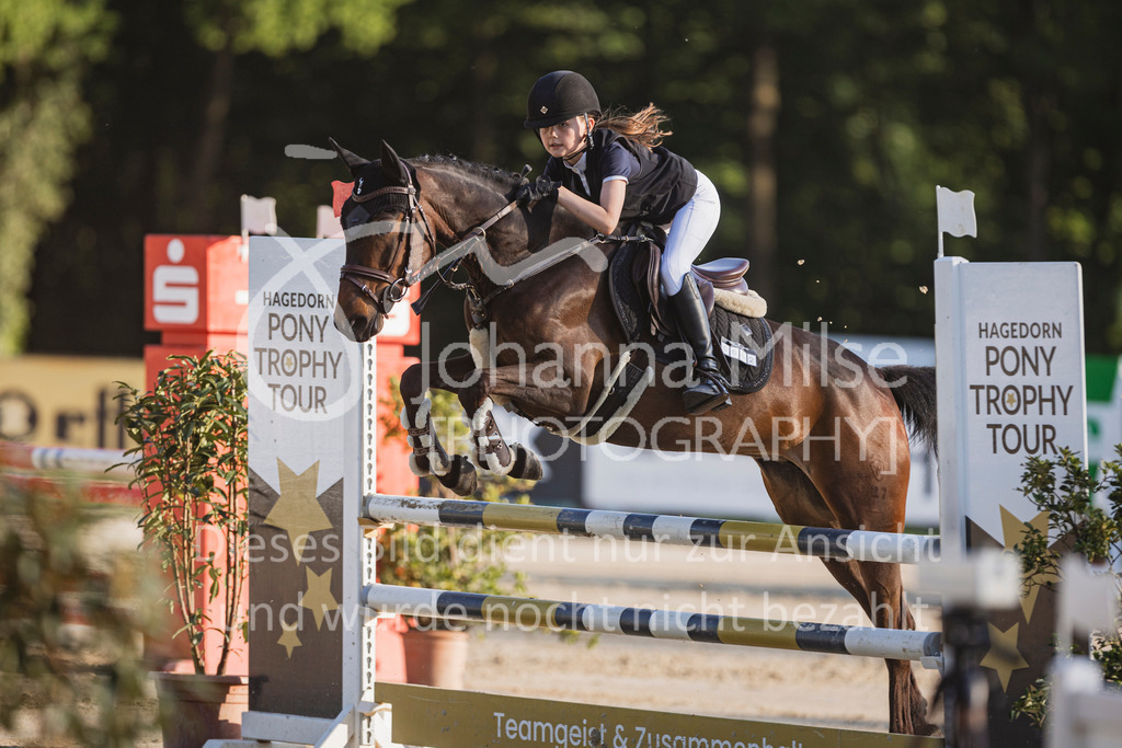 250501_MünsterHandorf_PonyTrophy-342 | Deine schönsten Turniermomente als professionelle Fotos! Entdecke hochwertige Pferdesport-Fotografie im Online-Shop. Jetzt Fotos finden & bestellen!