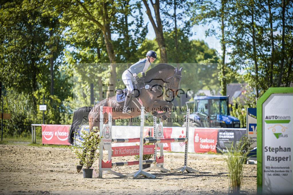 DOS_2517 | Entdecke hochwertige Reitturnierfotos von Foto Oger. Professionell, emotional und authentisch – jetzt Lieblingsmomente im Shop bestellen.Deutschlandweite Turnierfotografie. - Realisiert mit Pictrs.com