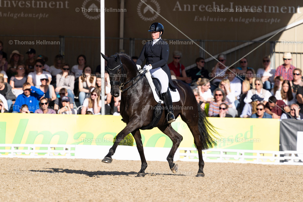 TH_511-TIMPE Andrea (GER)_ Don Carismo FRH_17800 | Deutsches Spring- und Dressur-Derby 2024 am 11.05.24 in Hamburg, 511TIMPE Andrea (GER), Don Carismo FRH