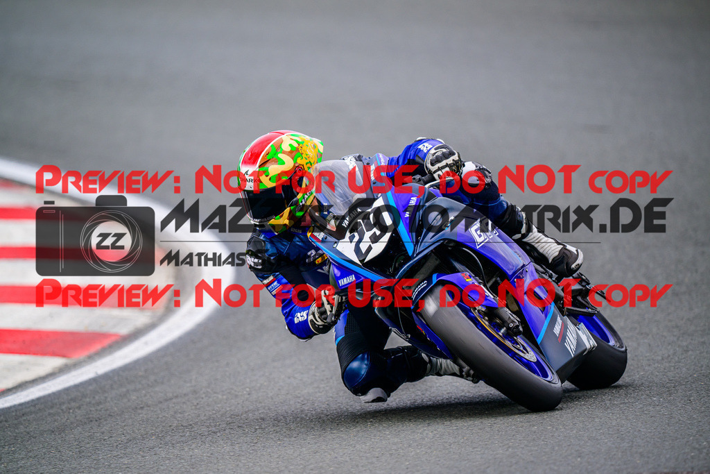 MaZZes_FotoMatrix_240531_6007705_3774 | R7