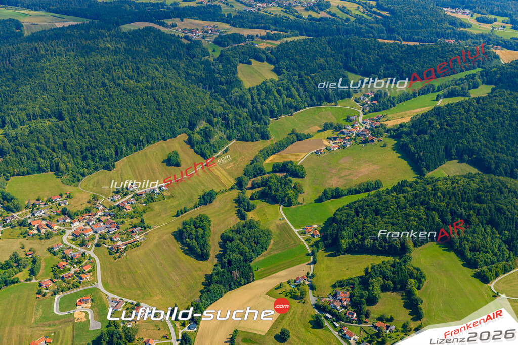 Schöne Luftaufnahme als Geschenk in Wolfersreut Ringelai - Die Luftbildaufnahme wurde 2025 vom UL-Flugzeug heraus erstellt ( keine Drohne ) - Hochauflösende Luftaufnahme -Nicht vergleichbar mit Google Maps oder Satelittenbilder- Die Geschenkidee !Mit Lizenz und Bildrechte bestellbar