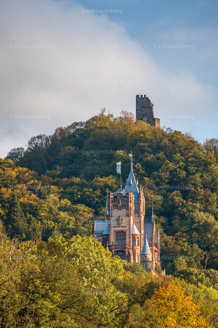 Schloss Drachenburg und Drachenfels | Schloss Drachenburg und Drachenfels - Realisiert mit Pictrs.com