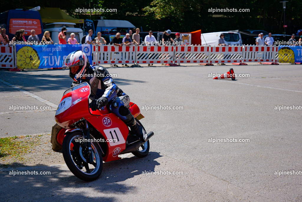 P1037008-2 | Erleben Sie atemberaubende, hochqualitative Fotos Ihrer Fahrt entlang der malerischen Alpenstraßen. Besuchen Sie alpineshots.com, um professionelle Aufnahmen Ihrer unvergesslichen Reise zu finden und zu kaufen - Realisiert mit Pictrs.com