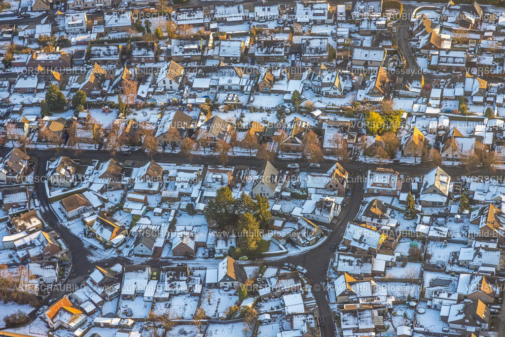 Hamm260106016 | Luftbild, Wohngebiet Middendorfstraße und Windmühlenweg in Winterlandschaft, Bockum-Hövel, Hamm, Ruhrgebiet, Nordrhein-Westfalen, Deutschland