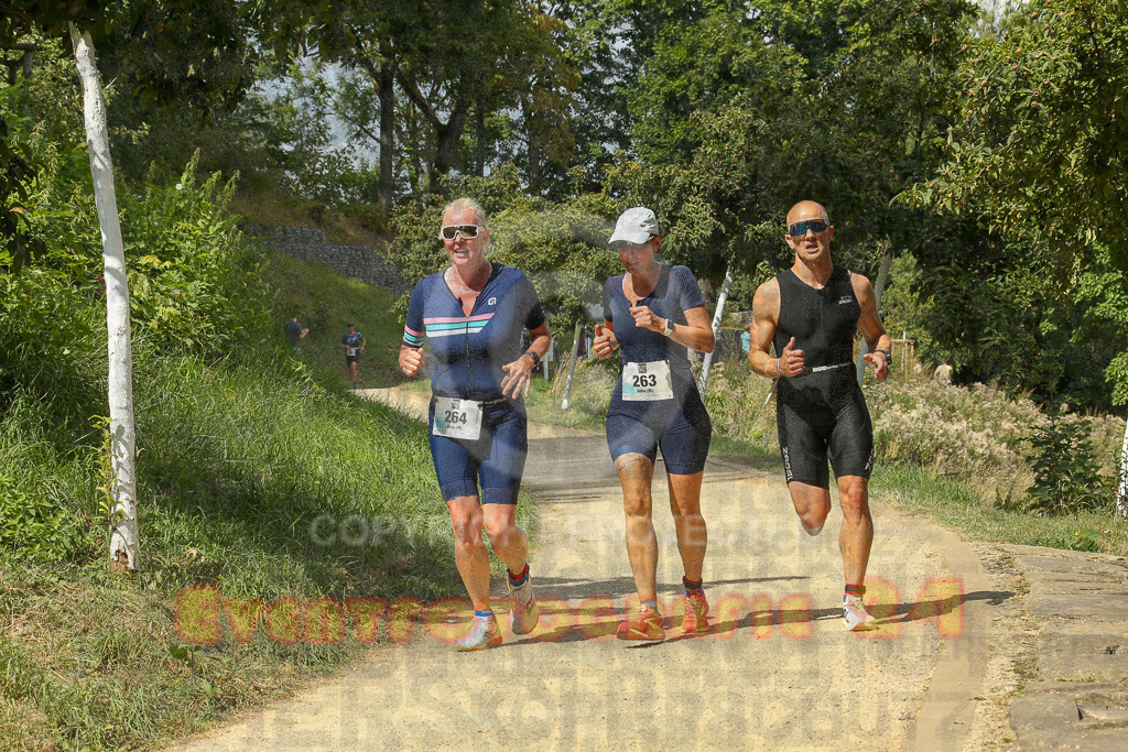 250824_1337_EX1_3028 | Sportfotografie im Rhein-Sieg Kreis, Köln, Bonn, NRW, Rheinland Pfalz, Hessen, etc. Unser Tätigkeitsfeld umfasst den Laufsport vom Volkslauf über den Marathon, Duathlon, Triathon bis zum Ultralauf wie Kölnpfad Ultra oder Schindertrail.