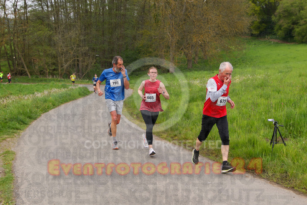 220501_1020_EV8_0586 | Sportfotografie im Rhein-Sieg Kreis, Köln, Bonn, NRW, Rheinland Pfalz, Hessen, etc. Unser Tätigkeitsfeld umfasst den Laufsport vom Volkslauf über den Marathon, Duathlon, Triathon bis zum Ultralauf wie Kölnpfad Ultra oder Schindertrail.