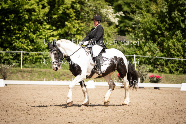 Bad_Meinberg_05182 | saradresslerfotografie - Realisiert mit Pictrs.com