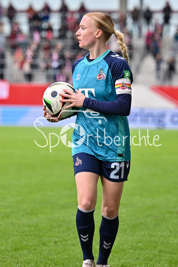 FC Bayern München Frauen - TSG 1899 Hoffenheim Frauen | Im Bidl Anna GERHARDT (1. FC Koeln Frauen #21) / Freisteller / Einzelfoto / Frauen Bundesliga: FC Bayern München Frauen - 1. FC Köln Frauen, FC Bayern Campus am 05.10.2024