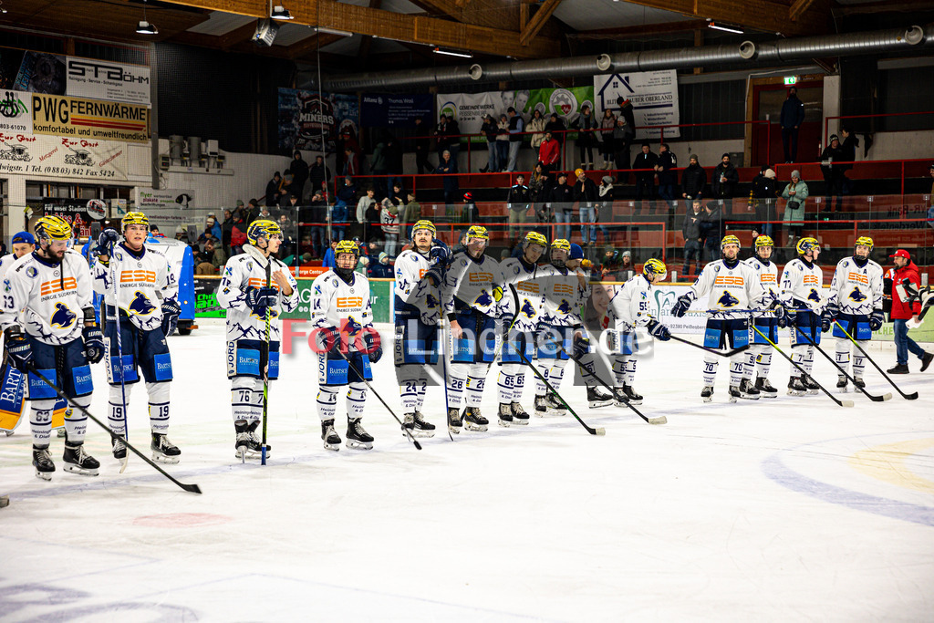 TSV Peißenberg MINERS gegen ESC Riverrats Geretsried | Eishockey Bayernliga Herren Vorrunde 2024/25, TSV Peißenberg MINERS gegen ESC Riverrats Geretsried, 20241122,Sieger Riverrats,2024-11-22 in Peißenberg (Eisstadion Peißenberg)Copyright: WolfgangxLindner 