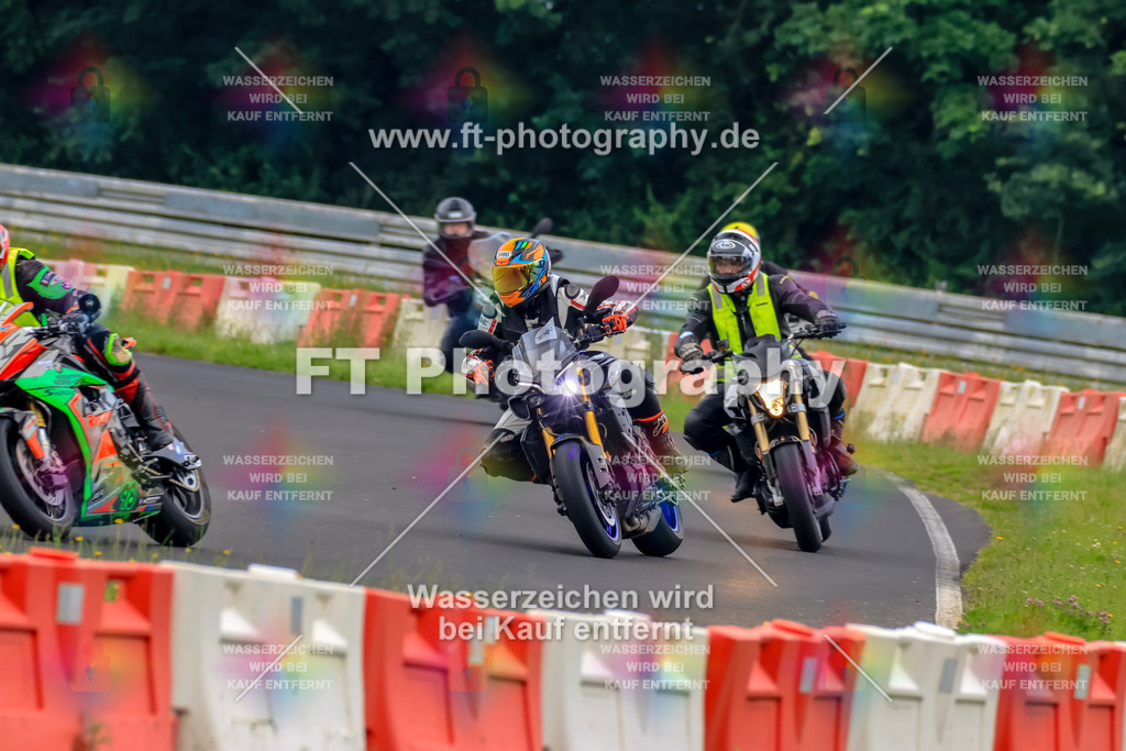 VBK-6595 | Hier findet Ihr Bilder von Touristenfahrten auf der Nürburgring Nordschleife oder von anderen Veranstaltungen die ich besucht habe. Viel Spass beim Durch Schauen 