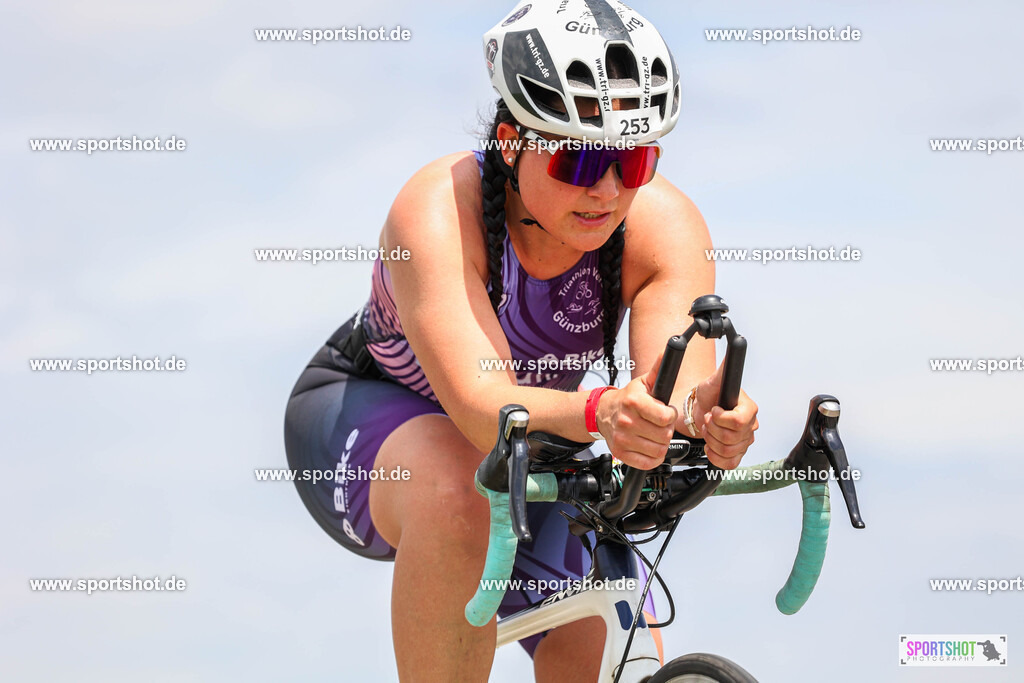BR8A7299 | Stadttriathlon Erding 2025. #yourpictrs #sportshot_your_pictrs @Sportshotphotography #stadttriathlonerding Copyright: www.sportshot.de