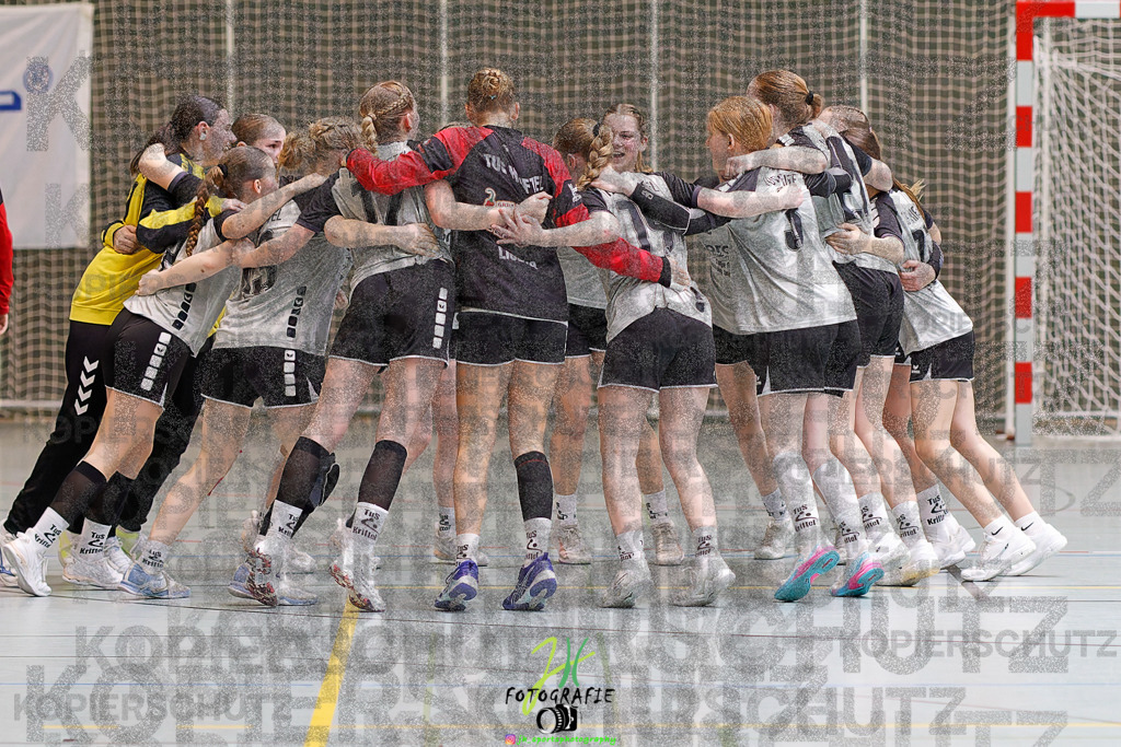 Hessenmeisterschaft wJC - Spiel um Platz 3; TuS Kriftel - SG Schenklengsfeld | Hessenmeisterschaft wJC - Spiel um Platz 3; TuS Kriftel - SG Schenklengsfeld am 22.03.2025 in Biedenkopf (Sporthalle Lahntalschule)Photo © 2025 - Jörg Heinrich - Realisiert mit Pictrs.com