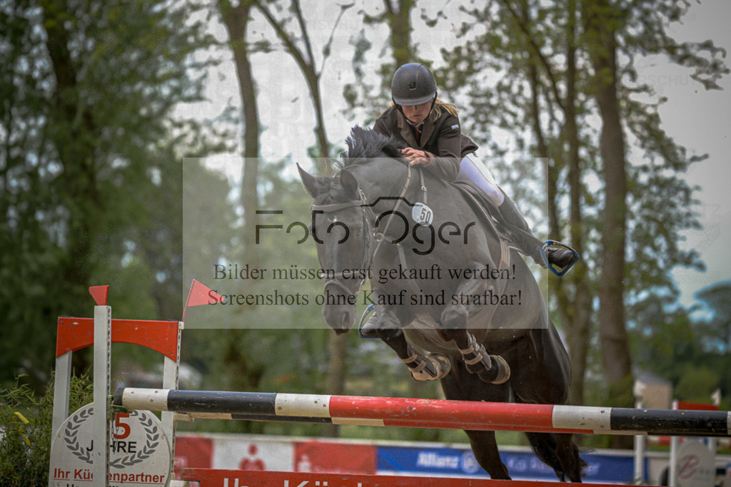 20240505-DOS_2173 | Entdecke hochwertige Reitturnierfotos von Foto Oger. Professionell, emotional und authentisch – jetzt Lieblingsmomente im Shop bestellen.Deutschlandweite Turnierfotografie. - Realisiert mit Pictrs.com
