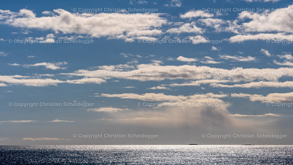 A6408435 | Entdecke hochwertige Fine Art Prints und Fotografien vom professionellen Fotografen aus Luzern. Jedes Motiv wird mit Liebe zum Detail aufgenommen, sorgfältig bearbeitet und in bester Qualität gedruckt – perfekt für Wohnräume, Büros oder als besonderes Ges - Realisiert mit Pictrs.com