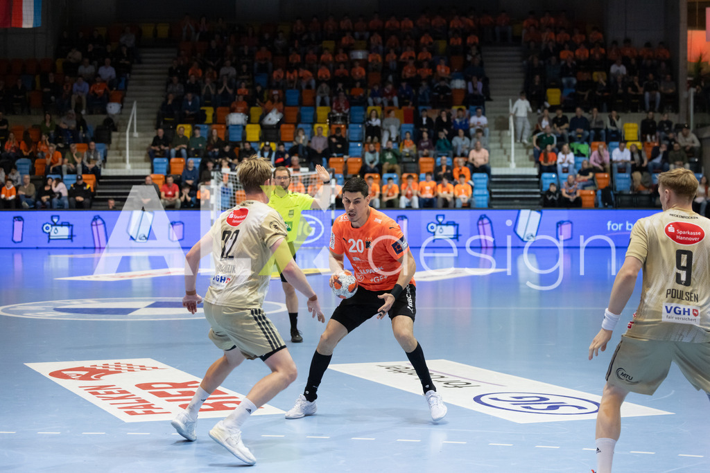 Handball I Herren I Saison 2025-2026 I EHF EUROPEAN LEAGUE 2025/26 | Men I Main Round I 2. Spieltag I Kadetten Schaffhausen - TSV Hannover-Burgdorf I 24.02.2026 | 20 Luka Maros (CH) (Kadetten Schaffhausen) – Rückraum links - Realisiert mit Pictrs.com