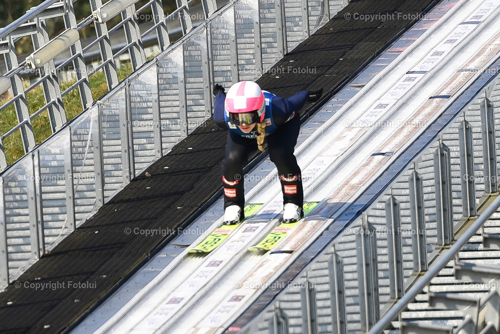 A_LUI_20230210_0048 | HINZENBACH, AUSTRIA, NORDIC SKIING, WOMEN TEAM-SKI JUMPING - FIS WORLD CUP 
IM BILD:                  

FOTO:FOTOLUI/UW