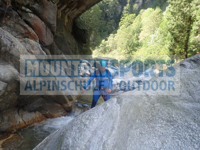 P9210021 | Bestelle die Bilder deines Berg- oder Wasser-Abenteuers mit Mountain Sports bequem von zu Hause aus direkt über unseren Online Fotoshop von pictrs.com. - Realisiert mit Pictrs.com