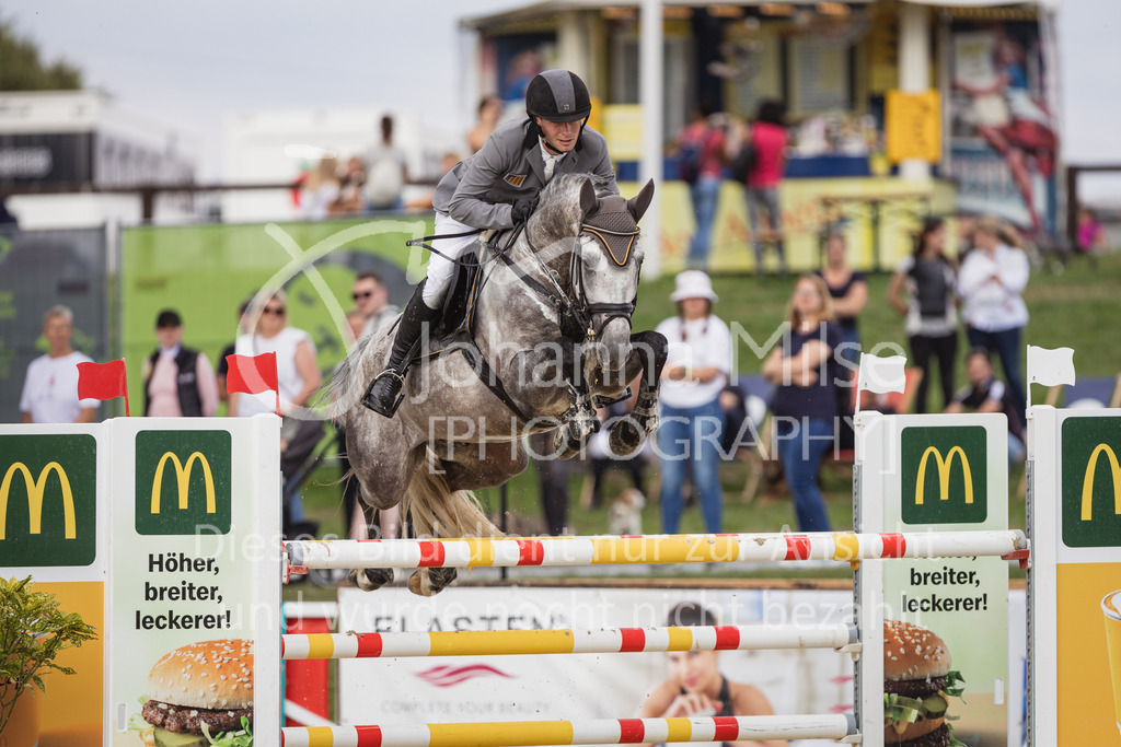 230728_BHO_2PhM2_2-775 | Deine schönsten Turniermomente als professionelle Fotos! Entdecke hochwertige Pferdesport-Fotografie im Online-Shop. Jetzt Fotos finden & bestellen!