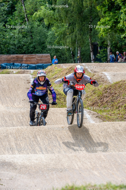 BayBMX2026-05491 | Fotogalerie von Thomas Dettweiler mit Eventbildern und lizenzfreien Fotos. Perfekt als Wandbild, für Büro, Website oder private Nutzung. - Realisiert mit Pictrs.com
