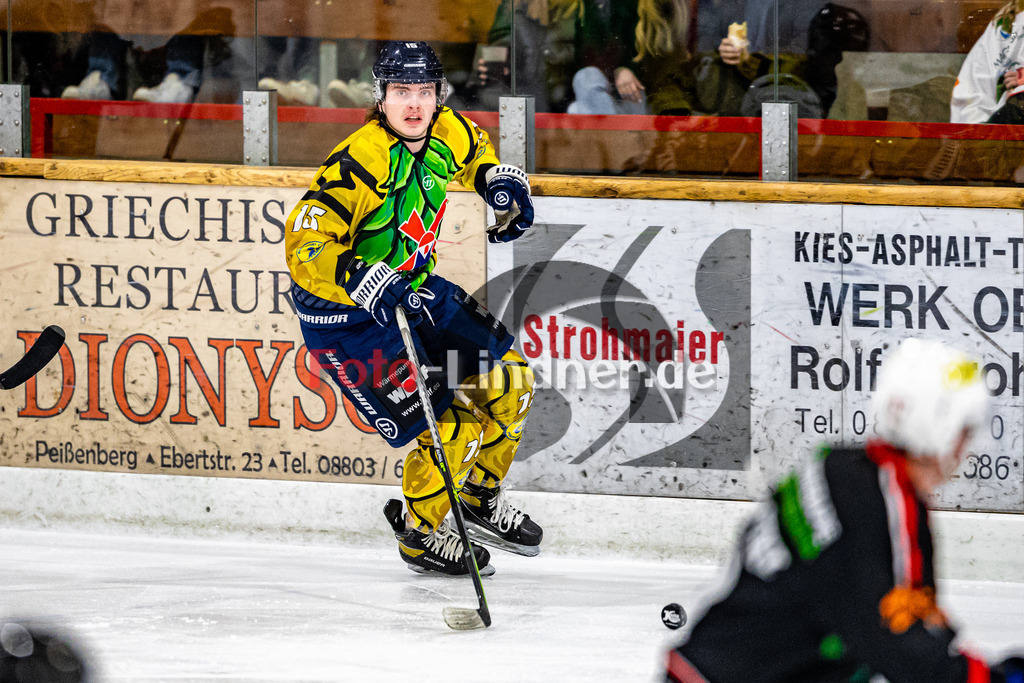 Bayernliga Eishockey, TSV Peißenberg Miners gegen EC Pfaffenhofen am 15.1.23 in Peißenberg | Bayernliga Eishockey, TSV Peißenberg Miners gegen EC Pfaffenhofen am 15.1.23 in Peißenberg