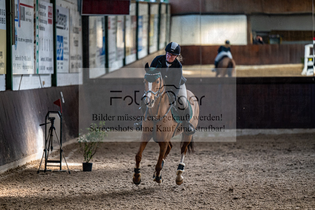 20240309-DOS_7407 | Entdecke hochwertige Reitturnierfotos von Foto Oger. Professionell, emotional und authentisch – jetzt Lieblingsmomente im Shop bestellen.Deutschlandweite Turnierfotografie. - Realisiert mit Pictrs.com