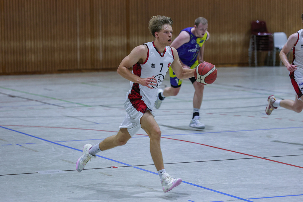 Regio BAYER GIANTS vs SV Haspe 70-40 | Fotos von Basketballspielen aus dem Raum NRW fotografiert von Gero Mueller-Laschet und Daniel Schaefer - Realisiert mit Pictrs.com