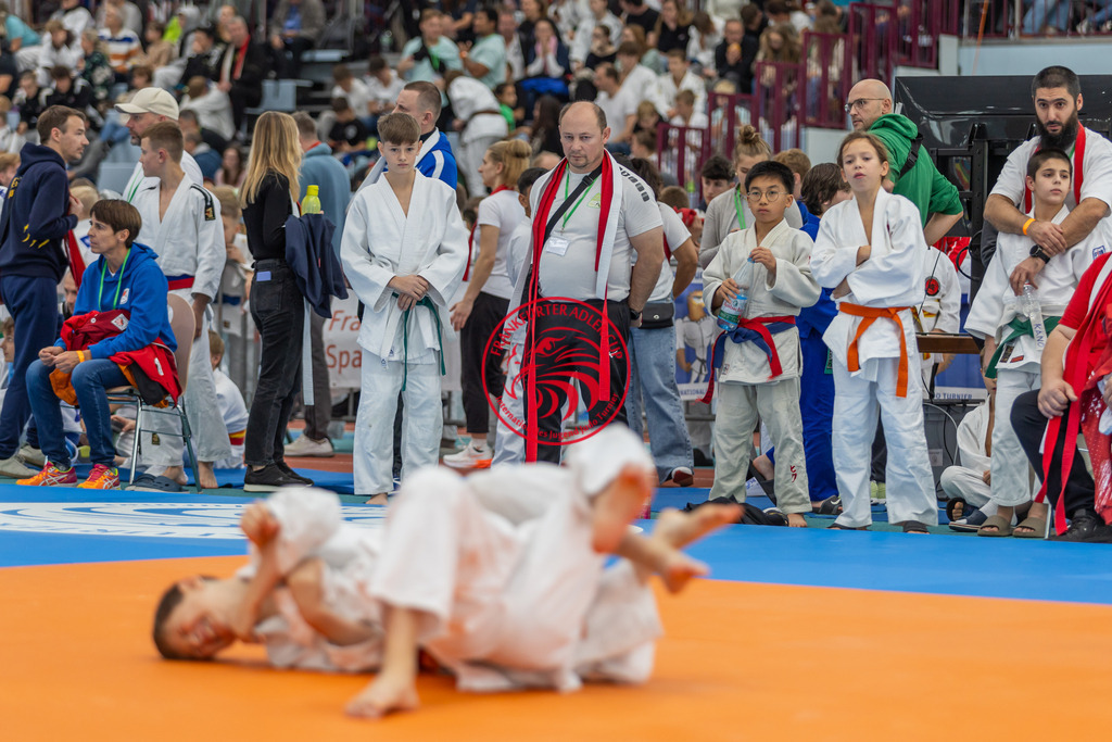 Internationaler Adler Cup 2024 | Foto vom Internationalen Adler Cup Judo Turnier im Sport- und Freizeitzentrum Kalbach im Oktober 2024 - Realisiert mit Pictrs.com