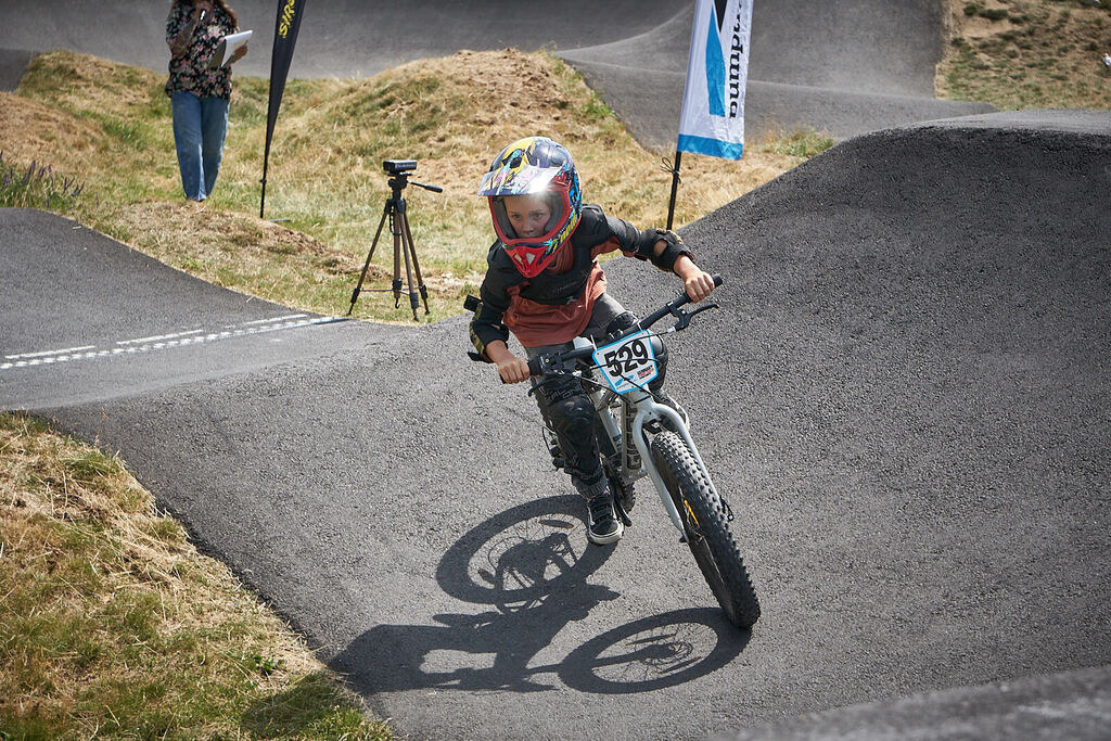 202506251-03 PM25 53@sebastiankopp | German Pumptrack Series - Realisiert mit Pictrs.com