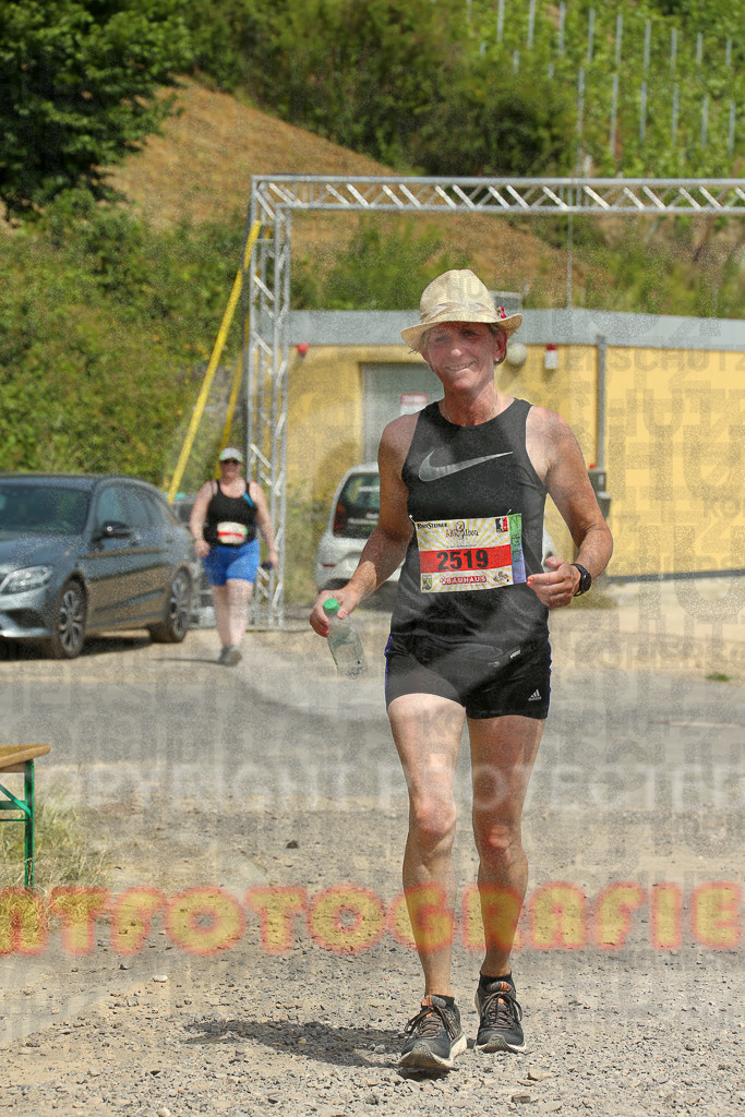 220618_1504_EX1_2364 | Sportfotografie im Rhein-Sieg Kreis, Köln, Bonn, NRW, Rheinland Pfalz, Hessen, etc. Unser Tätigkeitsfeld umfasst den Laufsport vom Volkslauf über den Marathon, Duathlon, Triathon bis zum Ultralauf wie Kölnpfad Ultra oder Schindertrail.