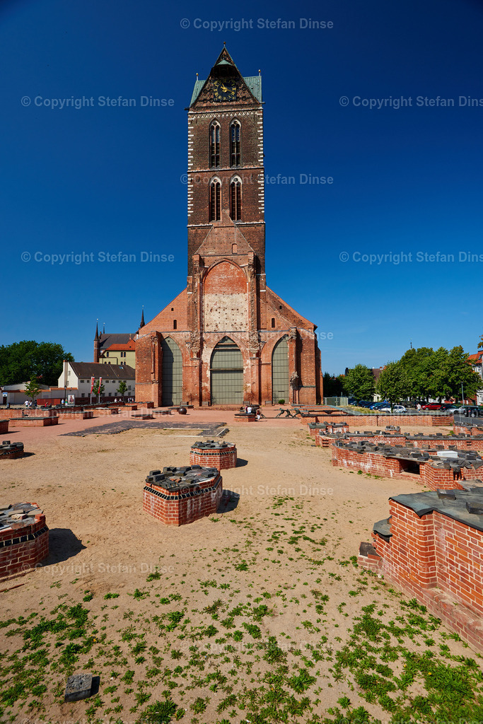 _DSC2576 | Findlinge im Eis, Zeesenboote bei der Traditionsregatta, eine Seebrücke im Sonnenaufgang - mit den Bildern aus dieser Galerie erhalten Sie wunderschöne Aufnahmen über das ganze Jahr. Ein tolles Produkt zum Verschenken, Werben oder zum Träumen vom nächsten - Realisiert mit Pictrs.com