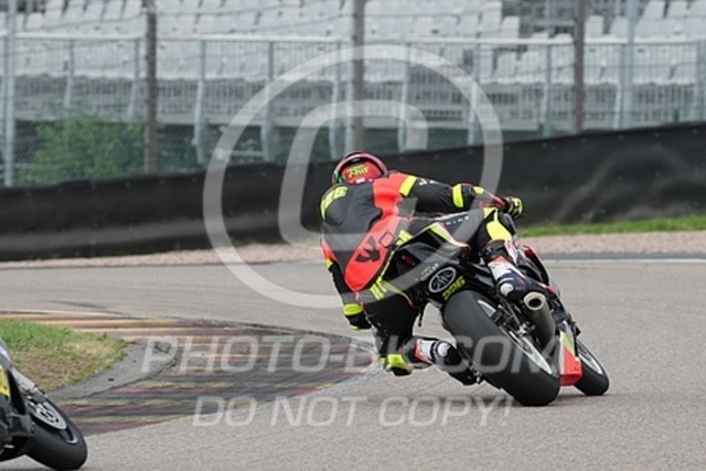 2023_09_18_PBK_14333 | Sportfotografie; SlowMotion; Video; Rennstrecke; Hafeneger; Speer; Racing; RSE; BMW; CBO; Trackday; Motorsportarena; Hockenheimring; Brno; Most; Barcelona; Valencia