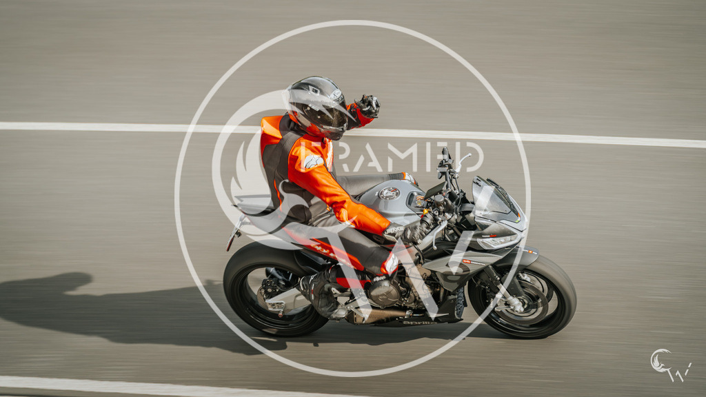 Max-3 | cw-framed
