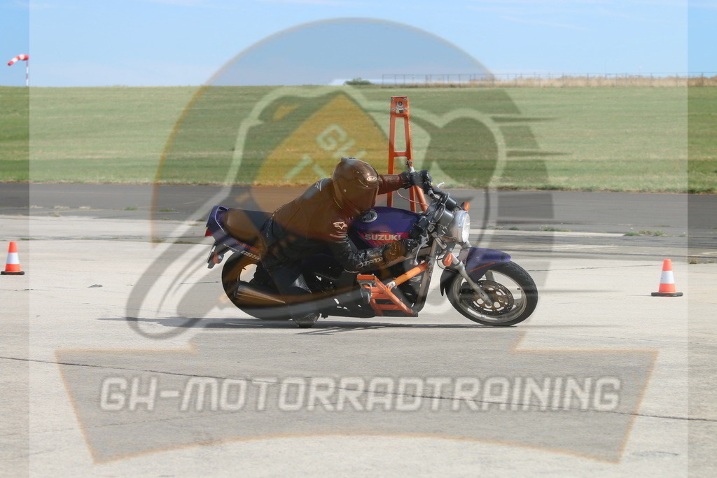 IMG_3810 | gh-motorradtraining-foto.de - Realisiert mit Pictrs.com