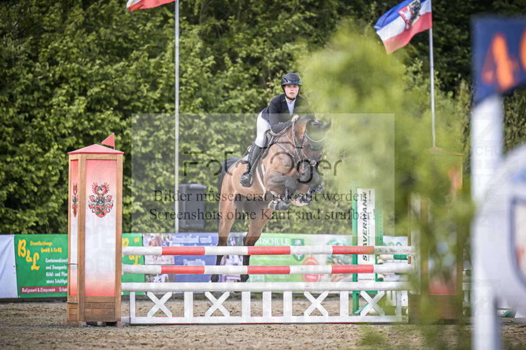 DOS_0544 | Entdecke hochwertige Reitturnierfotos von Foto Oger. Professionell, emotional und authentisch – jetzt Lieblingsmomente im Shop bestellen.Deutschlandweite Turnierfotografie. - Realisiert mit Pictrs.com