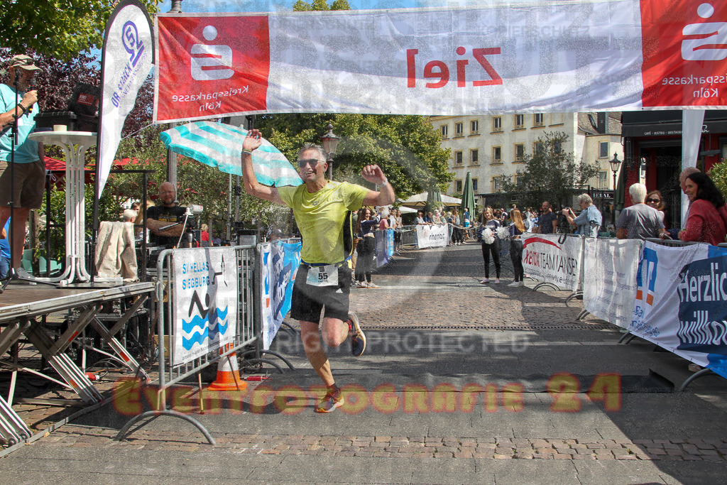 250824_1242_EV4_9394 | Sportfotografie im Rhein-Sieg Kreis, Köln, Bonn, NRW, Rheinland Pfalz, Hessen, etc. Unser Tätigkeitsfeld umfasst den Laufsport vom Volkslauf über den Marathon, Duathlon, Triathon bis zum Ultralauf wie Kölnpfad Ultra oder Schindertrail.
