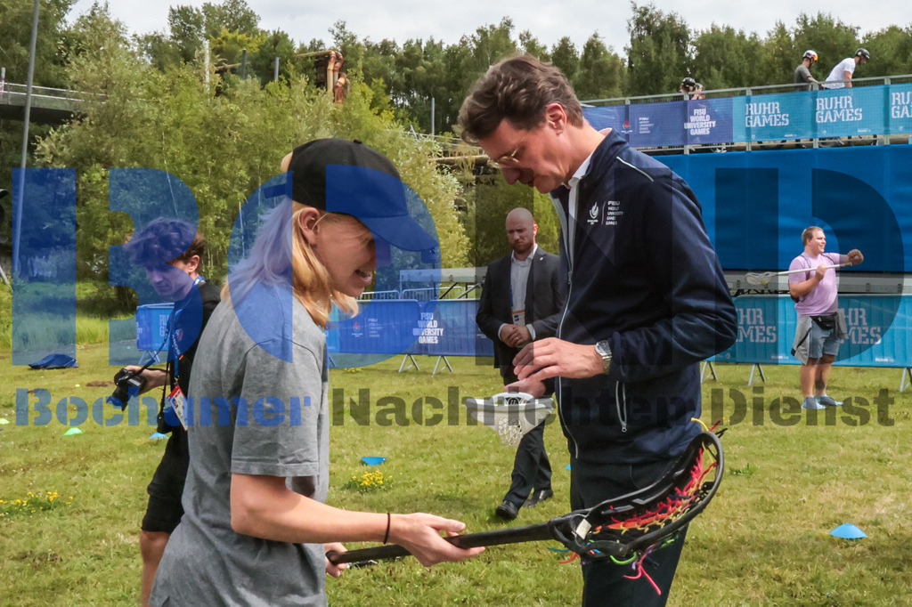 SES_TTG3X320250717-169 | bond - Realisiert mit Pictrs.com