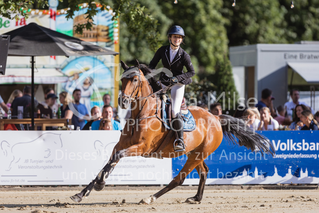 220828_Delbrueck_A2-Spr-253 | Deine schönsten Turniermomente als professionelle Fotos! Entdecke hochwertige Pferdesport-Fotografie im Online-Shop. Jetzt Fotos finden & bestellen!