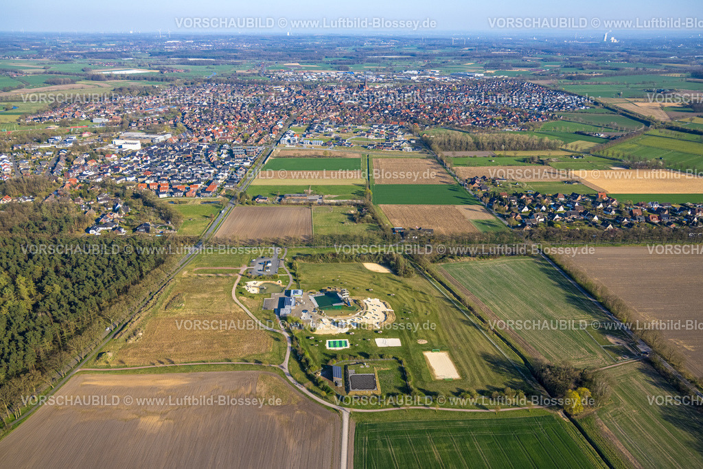 Olfen250405473 | Luftbild, Naturbad Olfen Freibad und Sandstrand und Wasserspielplatz, Ortsansicht Olfen-Kirchspiel, Olfen, Münsterland, Nordrhein-Westfalen, Deutschland