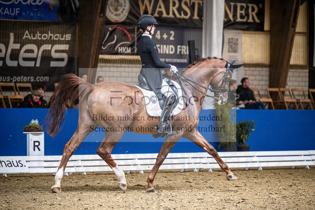 DOS_0575 | Entdecke hochwertige Reitturnierfotos von Foto Oger. Professionell, emotional und authentisch – jetzt Lieblingsmomente im Shop bestellen.Deutschlandweite Turnierfotografie. - Realisiert mit Pictrs.com