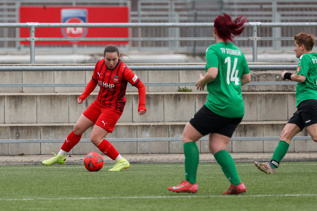 20260315-FCH-Steinheim_014 | 1.FC Heidenheim 1846 II vs. TV Steinheim, Fußball, Frauen, Bezirksliga, 2025/2026, 12. Spieltag, 15.03.2026 in Heidenheim, Kunstrasen b. Voith-Arena West(Foto: Michael Bulling) - Realisiert mit Pictrs.com