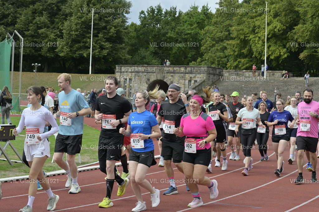 2026-08-23_Sparkassenlauf_10KM_Peter_000074 | Die Fotografen - Realisiert mit Pictrs.com